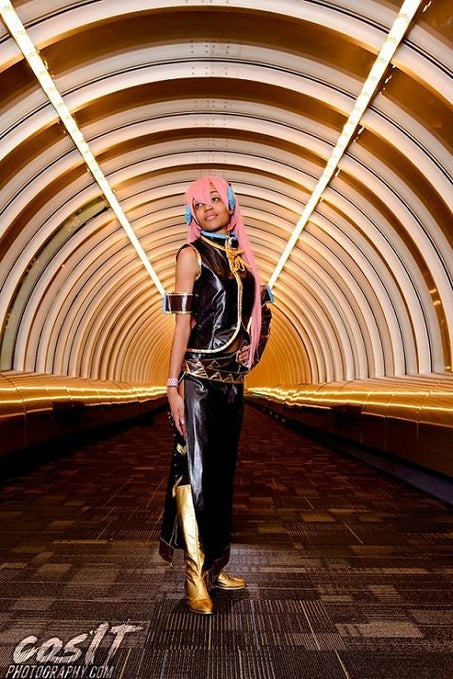 Show Us Your Moves Submission: Lovely Lei cosplays as Megurine Luka
