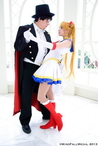 Show Us Your Moves: Han Pan Cosplay Cosplays as Sailor Moon!