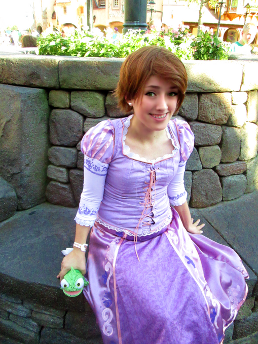 Show Us Your Moves: Bri Cosplays Rapunzel from Tangled!