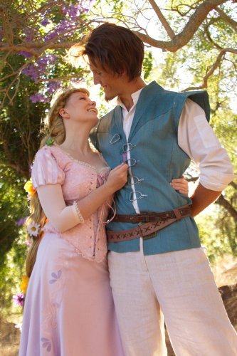 Valentine&#8217;s Day Couples Contest Entry: Isabel &#038; Alex as Rapunzel &#038; Flynn (Disney&#8217;s Tangled)