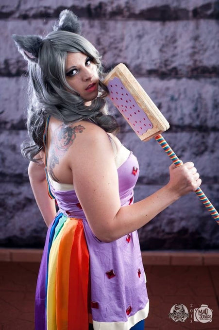 Show Us Your Moves: Heather Cosplays Nyancat!