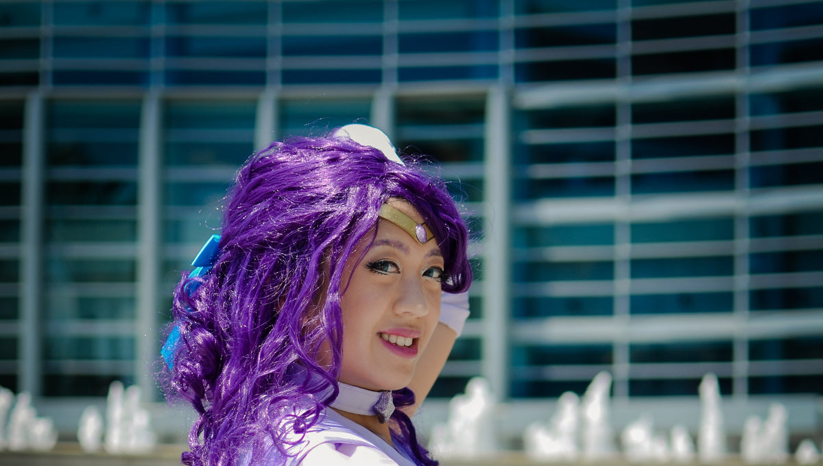 Show Us Your Moves: TurquoiseBlue Cosplays Sailor Rarity!